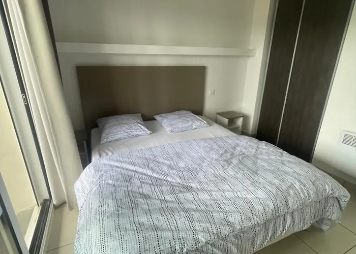 Meuble Pont Du Gard 4 Personnes Apartment *
